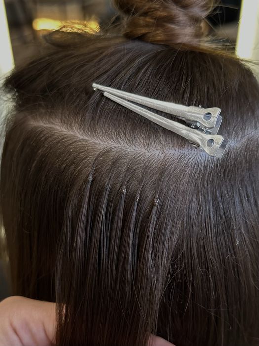 Нарощування волосся капсули бусинка