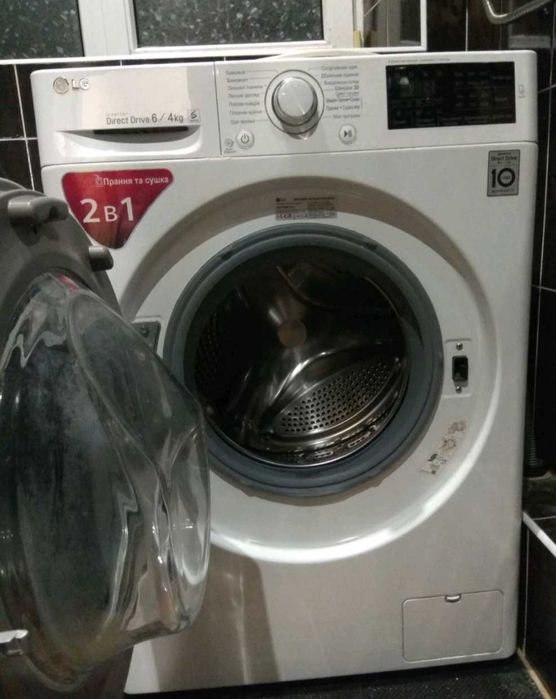 Стиральная машинка LG 4/6кг с сушкой