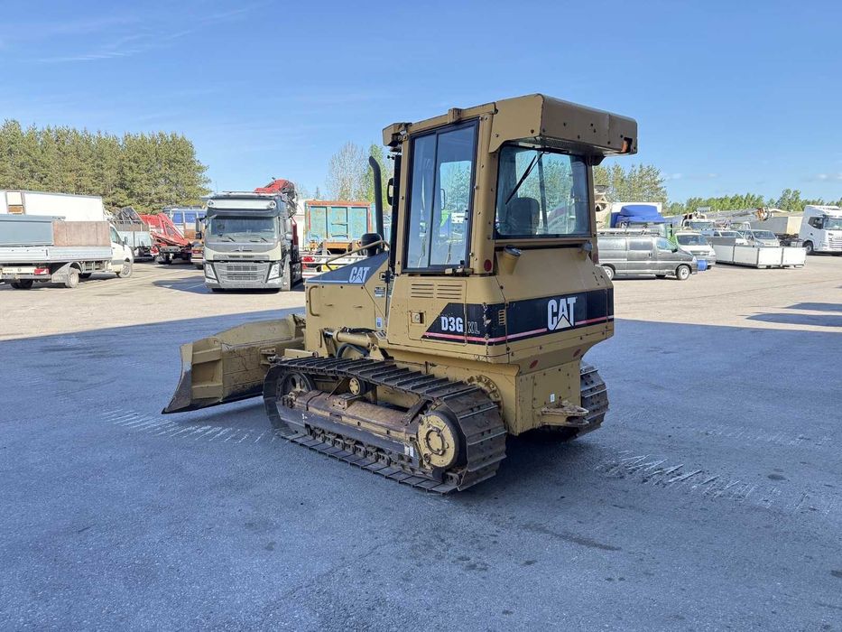 CAT D3GXL.