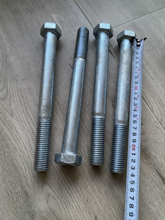 Sruba M20x240 utwardzana ocynk 8.8