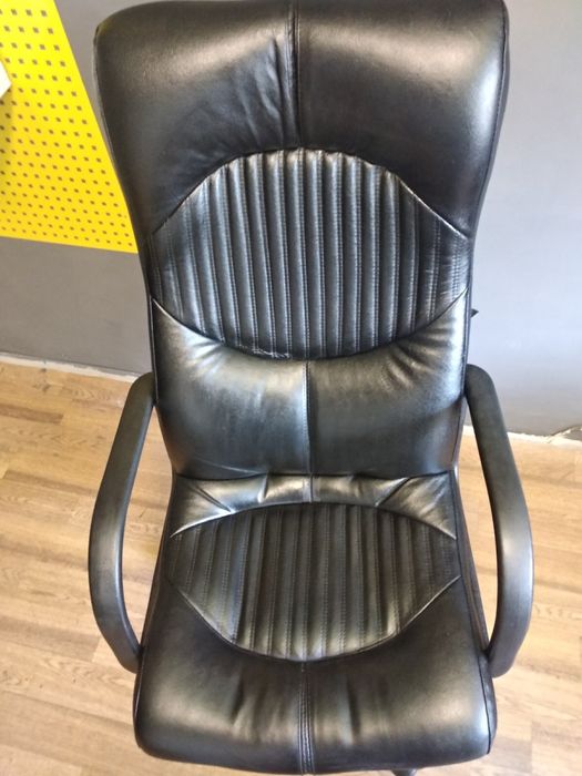 Покраска кожи,  шуб,,перешив ,,ремонт кожаных изделий ,полировка шуб