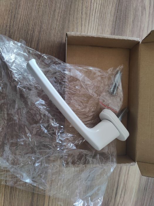 Klamka do drzwi balkonowych przesuwnych