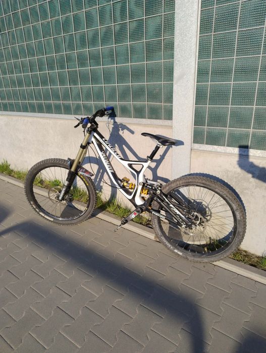 Specialized demo 8
