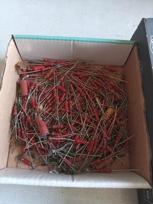 Резисторы МЛТ; УЛИ / СССР.