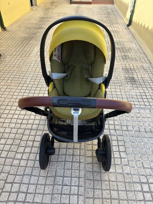 Carrinho Quinny VNC + Ovo Cybex Cloud Z i-Size + Base Isofix Rotativa