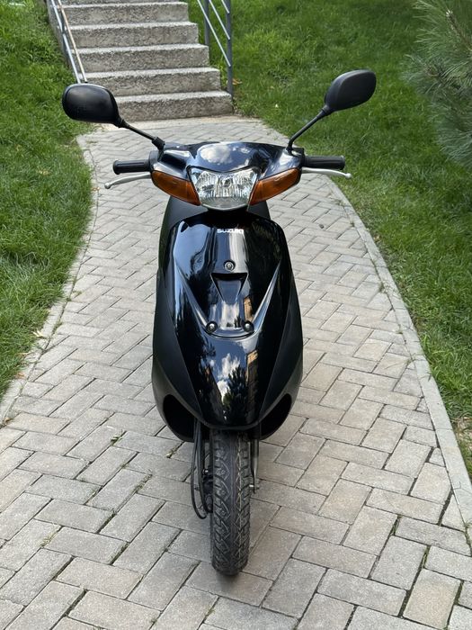 Скутер,мопед Suzuki Lets 3 бабочка Контейнер