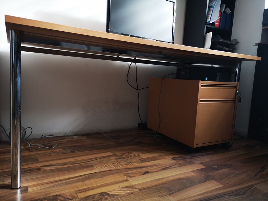 Biurko solidne blat 28 mm wymiary 160 x 80 x 78