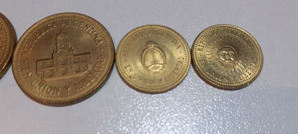 Lote de 4 moedas Argentinas de 1992