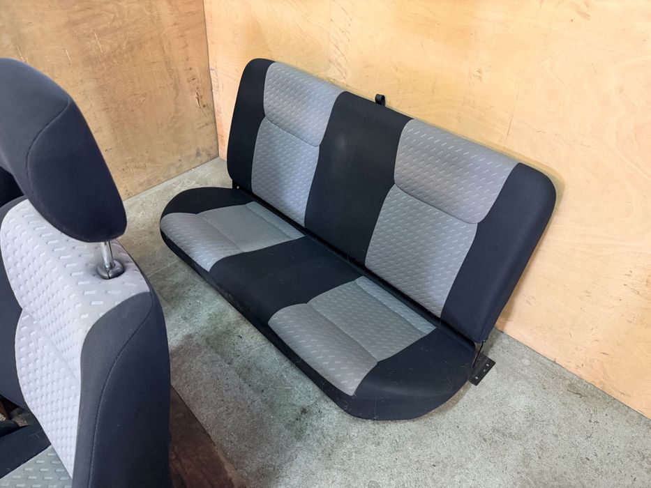 Conjunto de Bancos Nissan Navara D22