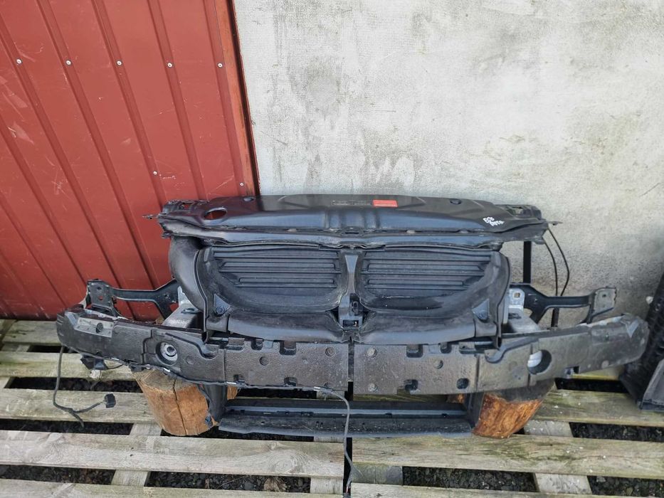 BMW e60 e61 pas przedni kompletny europa
