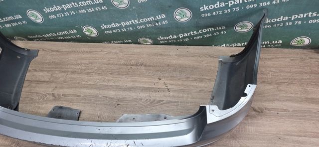 Бампер задній Skoda Superb 2 універсал під фарбування 3T9807421