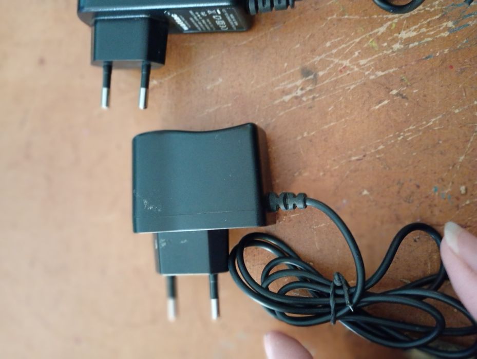 Vendo vários carregadores