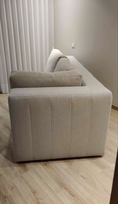 Sofa de 2 Lugares como novo Confortavel