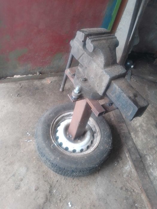 Тиски , Лещата бу