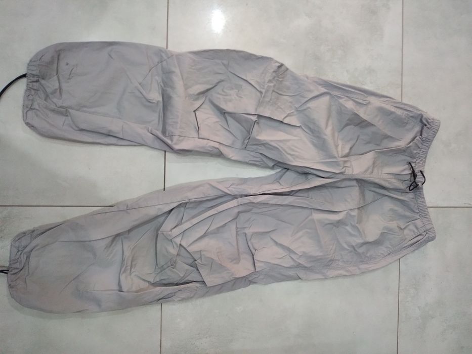 Spodnie na topie rozmiar XS/XL, Pas od 70cm do 90cm