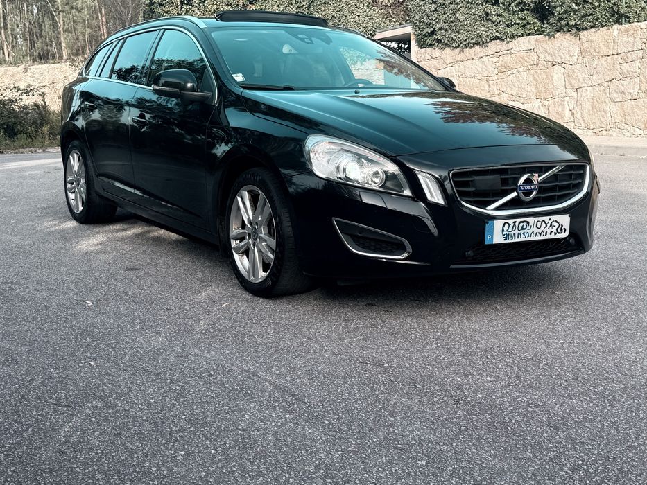 VOLVO V60  Summum Todos Extras
