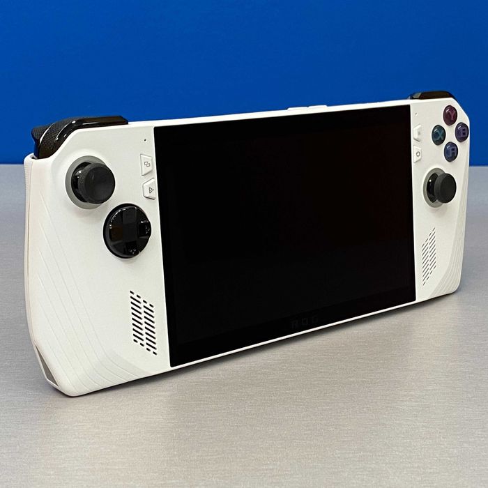 ASUS ROG Ally - 7" 120Hz (Ryzen Z1 Extreme/16GB DDR5/512GB SSD)