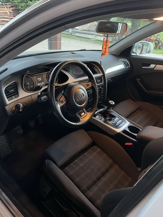 Audi a4 b8 quattro sedan