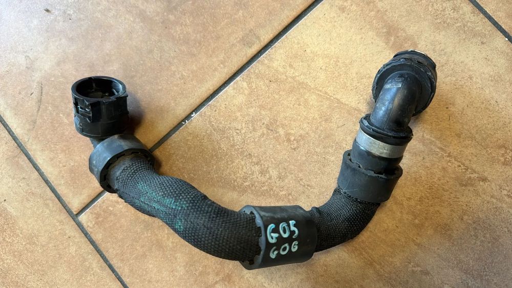 WĄŻ BMW G05 G06 8093404