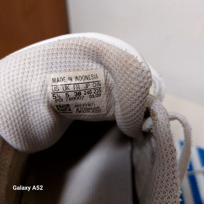 Adidas superstar riscas azul claro