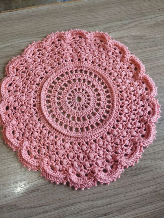 Серветки вязані гачком.