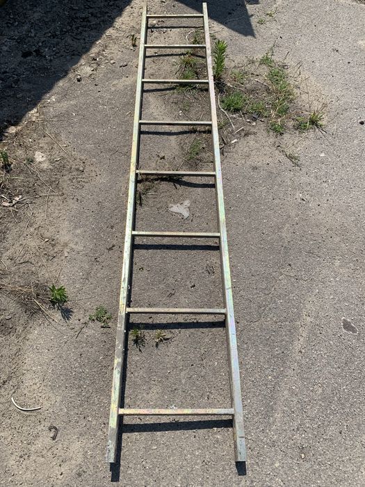Лестница дробина анодированная на 8 ступеней