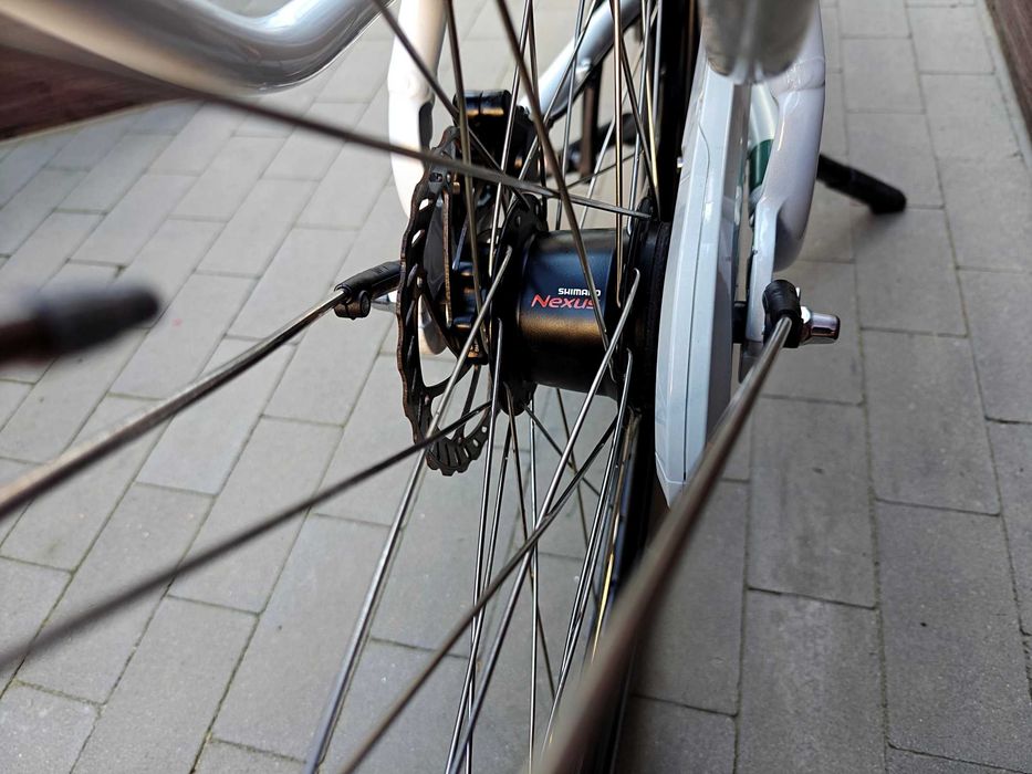 Rower elektryczny STELLA FIORE 1100 km 14.7 AH 529 WH 36v Asystent prowadzenia Jak nowa 9 TRYBÓW