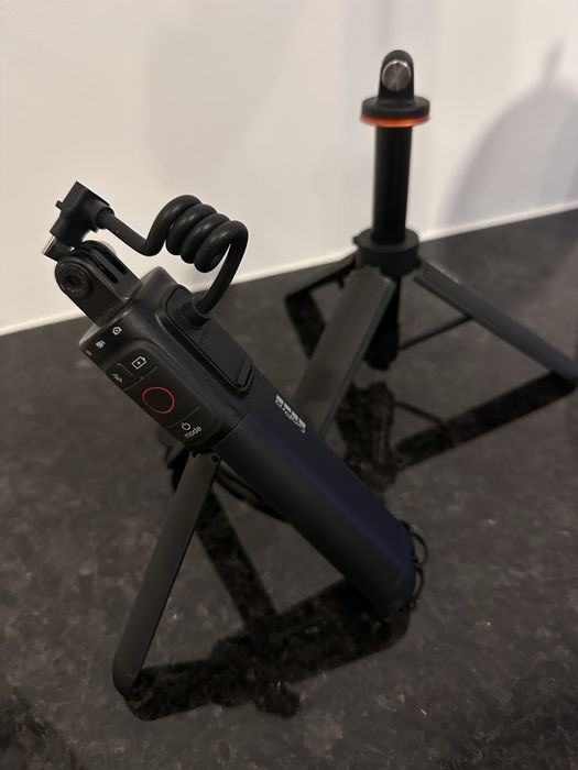 “Go pro volta”com bateria/tripé/controle remoto + vrig tp08