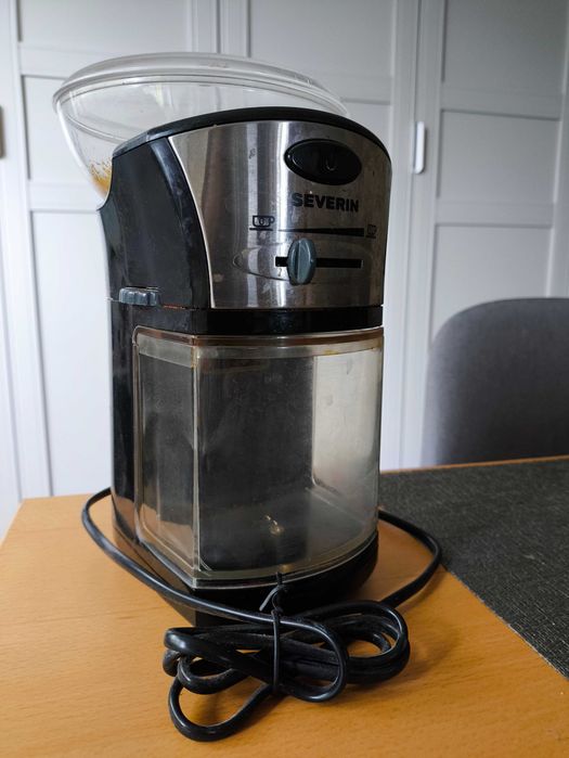 ekspress kolbowy BEKO CaffeExperto