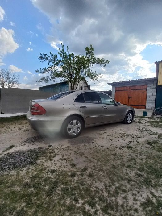 Продам Мерседес w211 2.2 cdi
