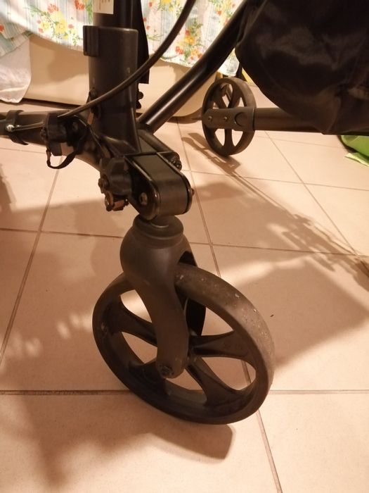 Rolator, chodzik z torbą (409)