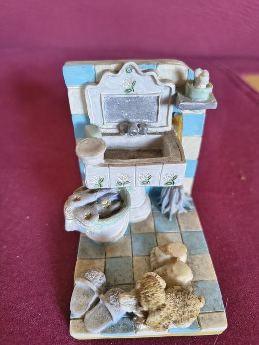 Estatuetas em marfinite