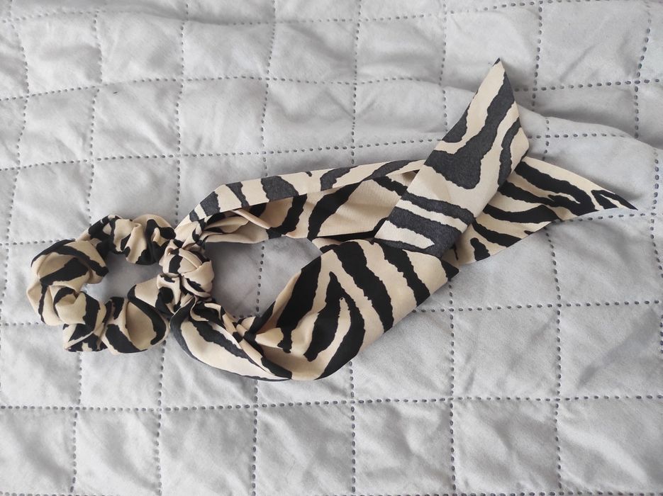 Gumka do włosów zebra