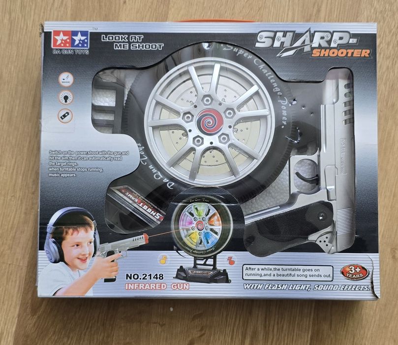 Играшковий лазерний  пістолет з мішенью 20 см.