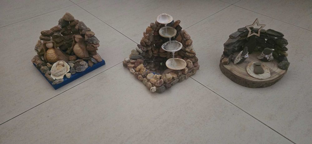 Vendo trabalhos em vários tipos de peças.