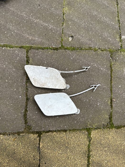 Заглушки омивачів,буксирних гачків Audi,VW