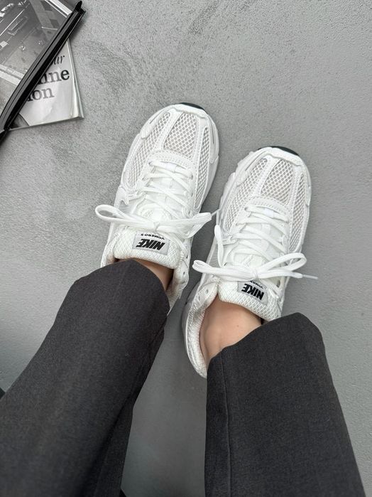 Nike Zoom Vomero 5 White жіночі кросівки найк вомеро 5 сітка
