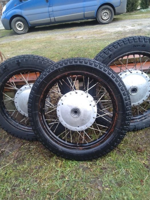 Переднє колесо велосипеда в зборі