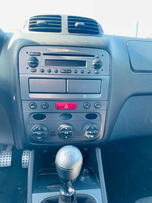 Alfa Romeo 147  Q2  1.9 JTD 16 V