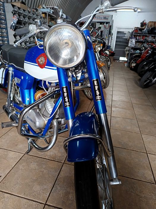 EFS 220 Record Zundapp 4v