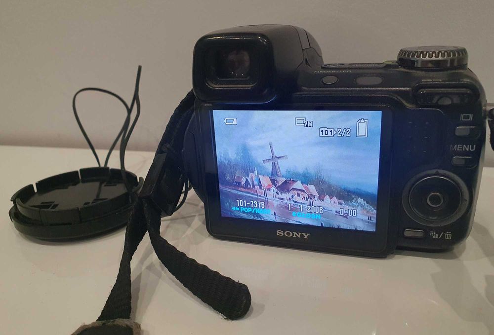 Aparat Fotograficzny SONY H5 + Karta 2GB + Pasek + Dekielek