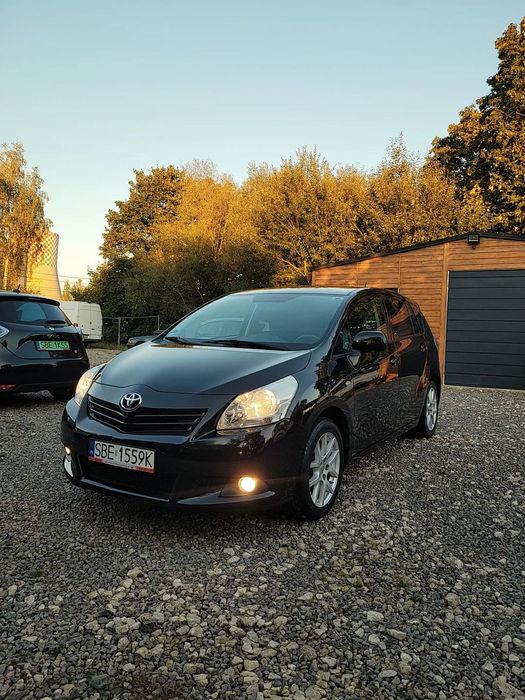 Toyota Verso 1.8 16v 147 kM !! Zarejestrowany ! Kamera PDC ! hak