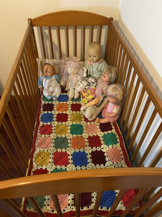 Cama de grades com colchão da marca PAUMA