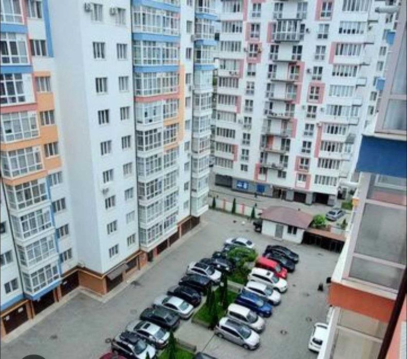 Продам ЗДАНУ 3к.квартиру в новобудові поруч з парком