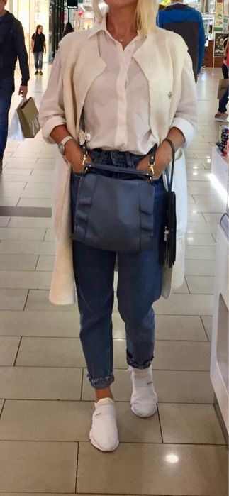 Шерстяний ( валяний) довгий жилет з рукавичками, шерсть натуральна.