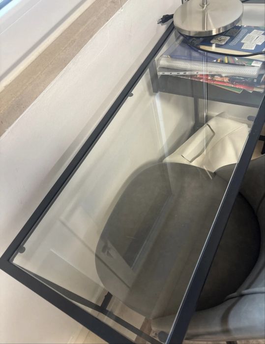 Secretaria ikea tampo vidro - nao entrego