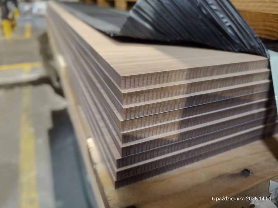 Płyta elewacyjna HPL brązowa 1300/2800mm gr. 6, 8, 10, 12mm