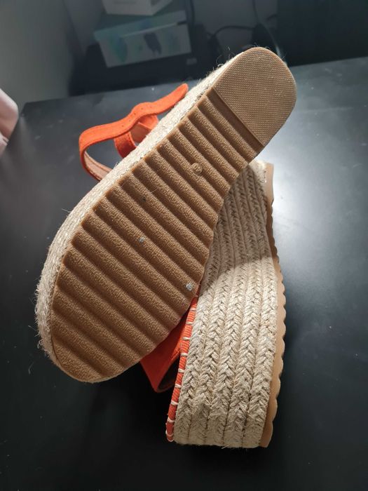 Espadryle pomarańczowe