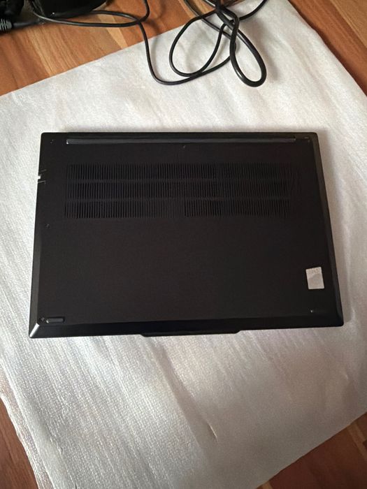 Nowy Laptop Lenovo ThinkPad E14 G7 14 " AMD Ryzen 3 AI 210 8/256 GB DDR5