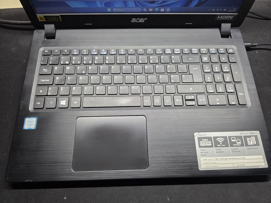 Portátil Acer aspire a315-51